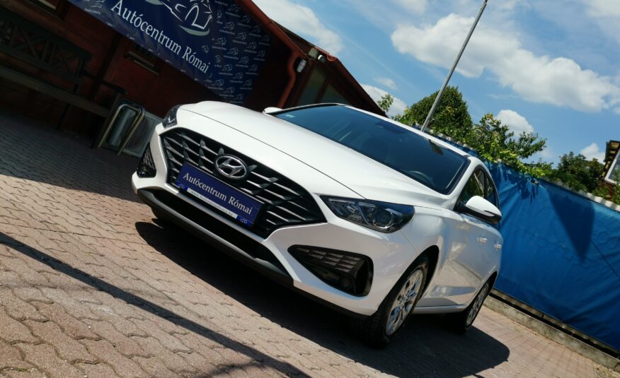 HYUNDAI I30 1.5 DPi Life MO.-i. 1. Tulaj. Szervizkönyv! ÁFÁ-s! TEMPOMAT. PARKRADAR. KÖDLÁMPA