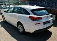 HYUNDAI I30 1.5 DPi Life MO.-i. 1. Tulaj. Szervizkönyv! ÁFÁ-s! TEMPOMAT. PARKRADAR. KÖDLÁMPA