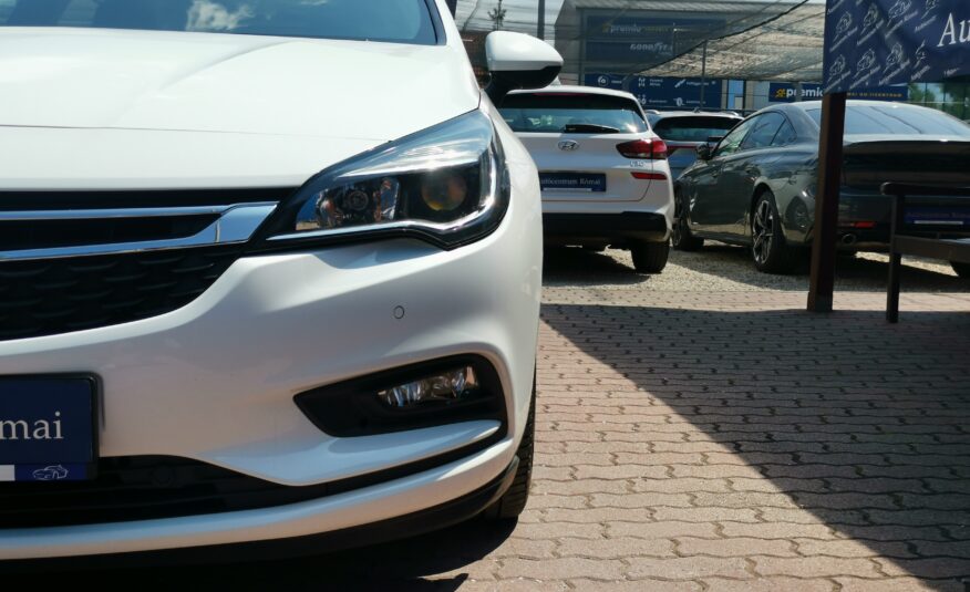 OPEL ASTRA K Sports Tourer 1.6 CDTI EcoFLEX Start-Stop Enjoy TEMPOMAT. PARKRADAR. NAVIGÁCIÓ. ALUFELNI