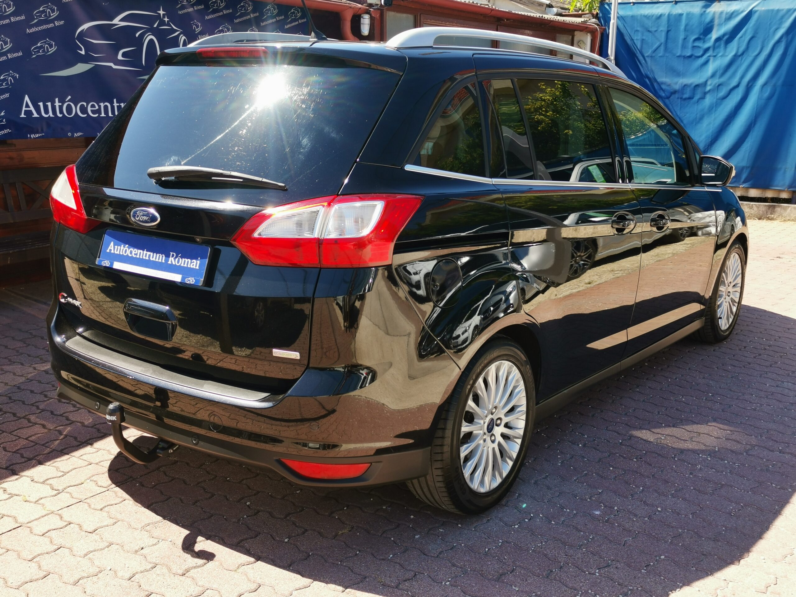 FORD C-MAX Grand1.6 SCTi EcoBoost Titanium 2. Tulaj. 126.000km! XENON. VONÓHOROG. TOLATÓKAMERA. NAVIGÁCIÓ