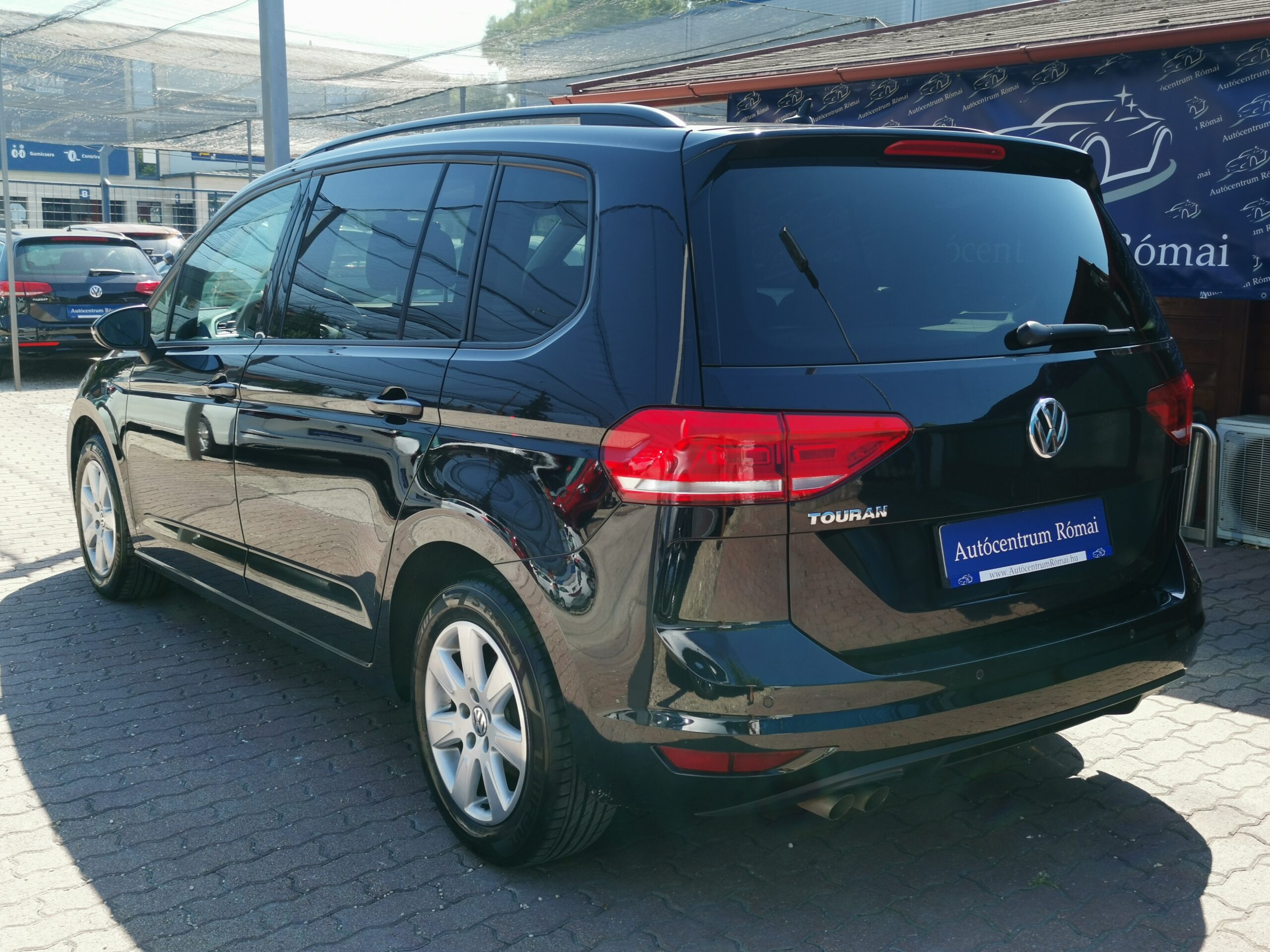 VOLKSWAGEN TOURAN 2.0 TDI BMT SCR Comfortline [7 személy] 7 SZEMÉLYES. TEMPOMAT. PARKRADAR. NAVIGÁCIÓ. ALUFELNI