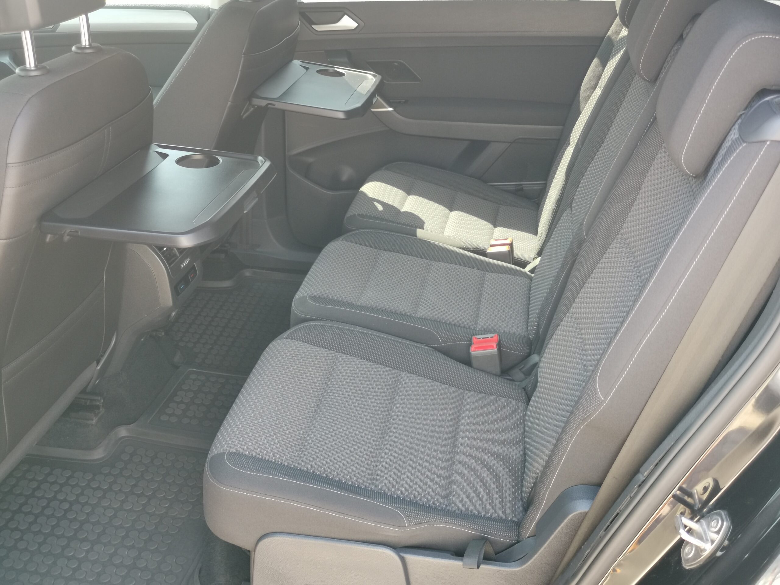 VOLKSWAGEN TOURAN 2.0 TDI BMT SCR Comfortline [7 személy] 7 SZEMÉLYES. TEMPOMAT. PARKRADAR. NAVIGÁCIÓ. ALUFELNI