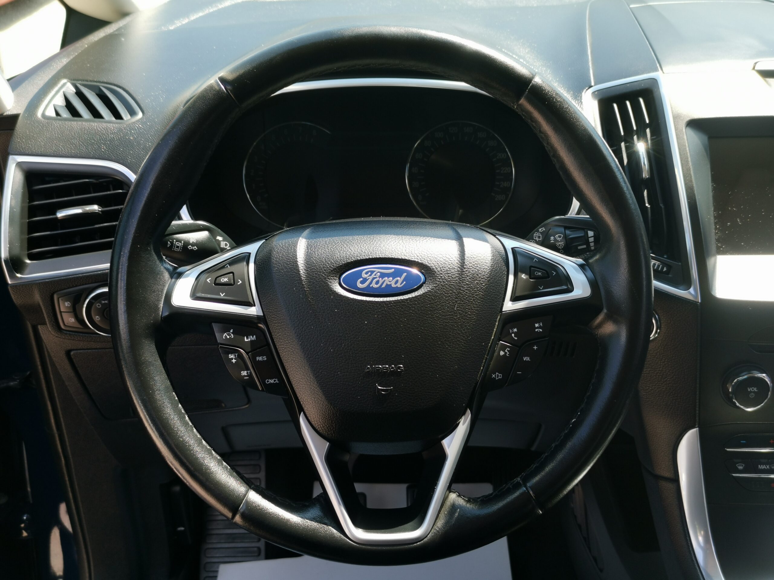 FORD S-MAX 1.5 EcoBoost Titanium MO.-i. 1. Tulaj. Szervizkönyv! FÉLBŐR BELSŐ. TEMPOMAT. NAVIGÁCIÓ