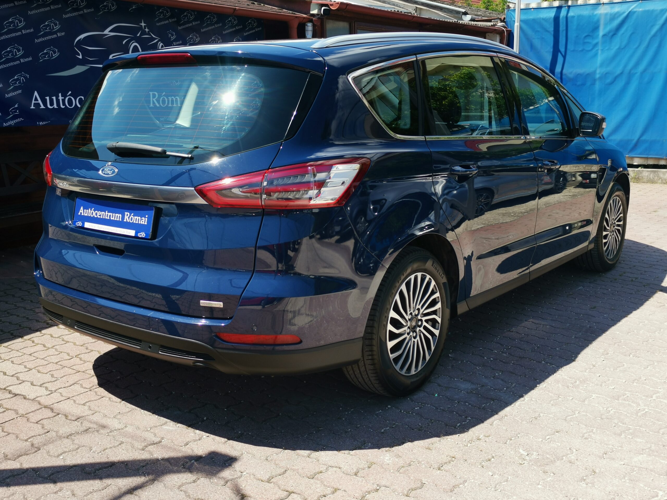 FORD S-MAX 1.5 EcoBoost Titanium MO.-i. 1. Tulaj. Szervizkönyv! FÉLBŐR BELSŐ. TEMPOMAT. NAVIGÁCIÓ