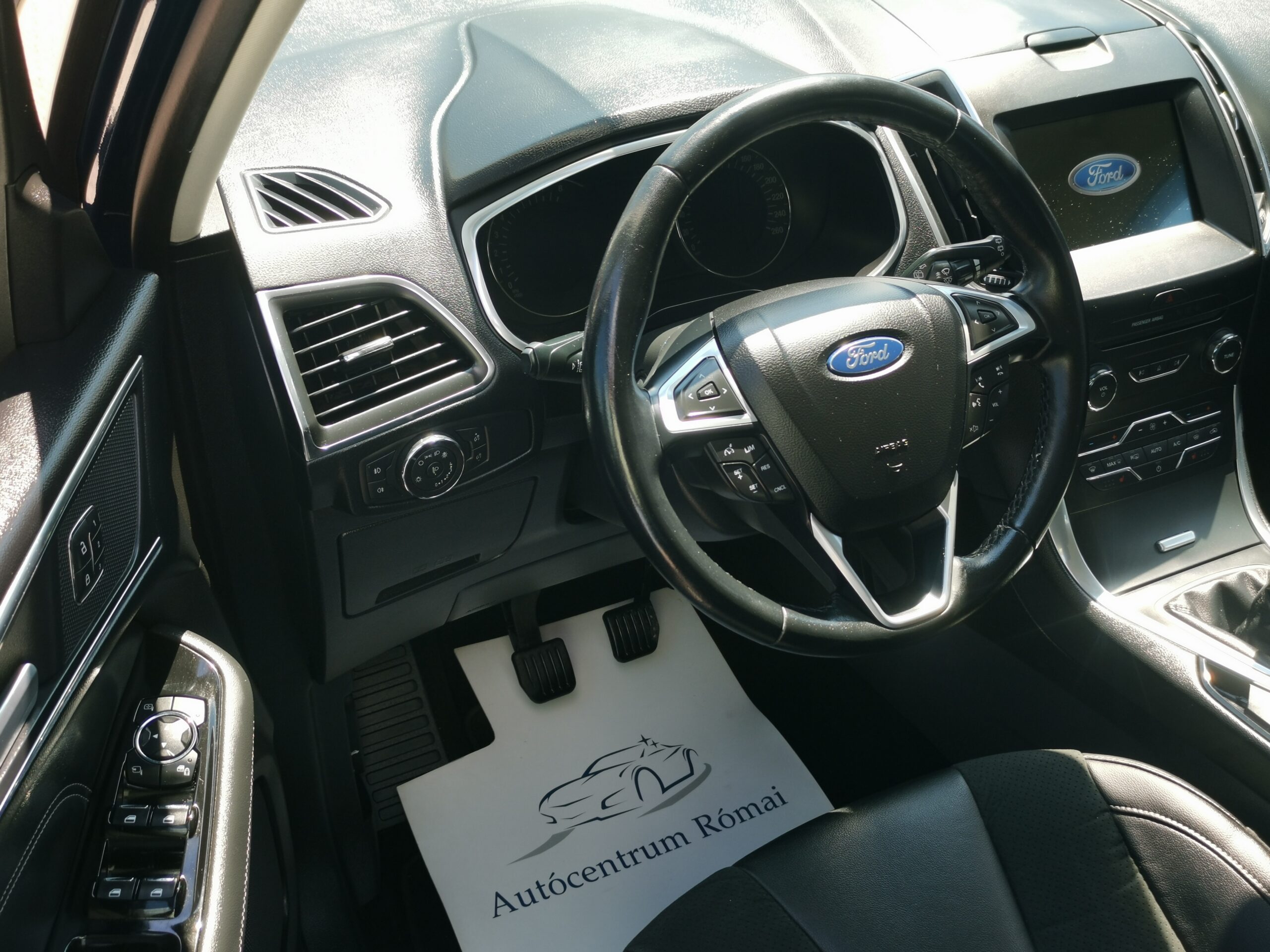 FORD S-MAX 1.5 EcoBoost Titanium MO.-i. 1. Tulaj. Szervizkönyv! FÉLBŐR BELSŐ. TEMPOMAT. NAVIGÁCIÓ