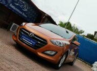 HYUNDAI I30 1.4 MPi ISG Entry 54.000km! 1. Tulaj. Szervizkönyv! NAVIGÁCIÓ. KAMERA. PARKRADAR. ALUFELNI