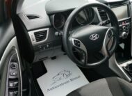 HYUNDAI I30 1.4 MPi ISG Entry 54.000km! 1. Tulaj. Szervizkönyv! NAVIGÁCIÓ. KAMERA. PARKRADAR. ALUFELNI