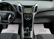 HYUNDAI I30 1.4 MPi ISG Entry 54.000km! 1. Tulaj. Szervizkönyv! NAVIGÁCIÓ. KAMERA. PARKRADAR. ALUFELNI