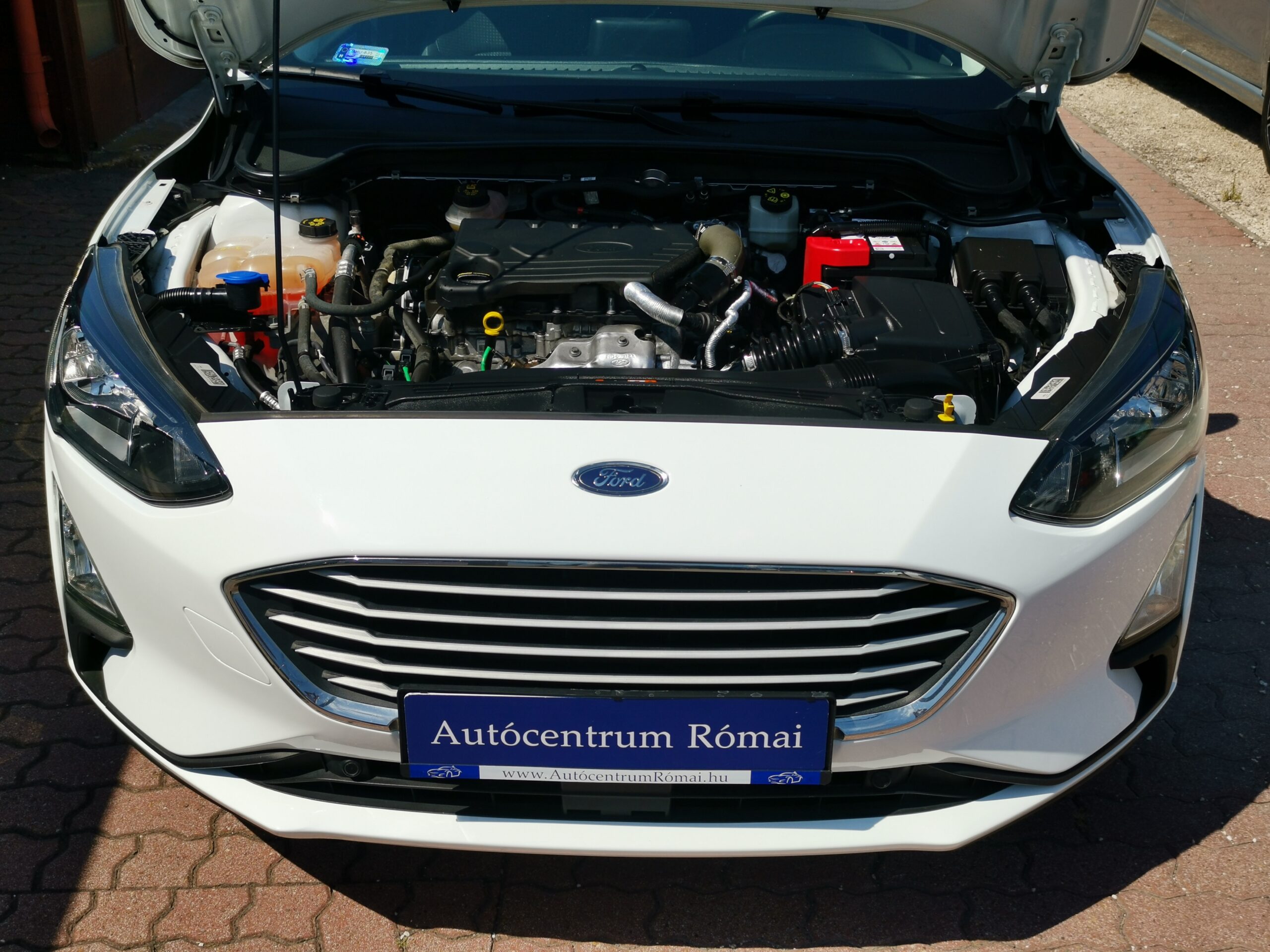 FORD FOCUS 1.5 EcoBlue Business MO.-i. 1. Tulaj. Szervizkönyv! ÁFÁs! TEMPOMAT. KAMERA. ÜLÉSFŰTÉS