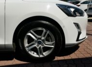 FORD FOCUS 1.5 EcoBlue Business MO.-i. 1. Tulaj. Szervizkönyv! ÁFÁs! TEMPOMAT. KAMERA. ÜLÉSFŰTÉS