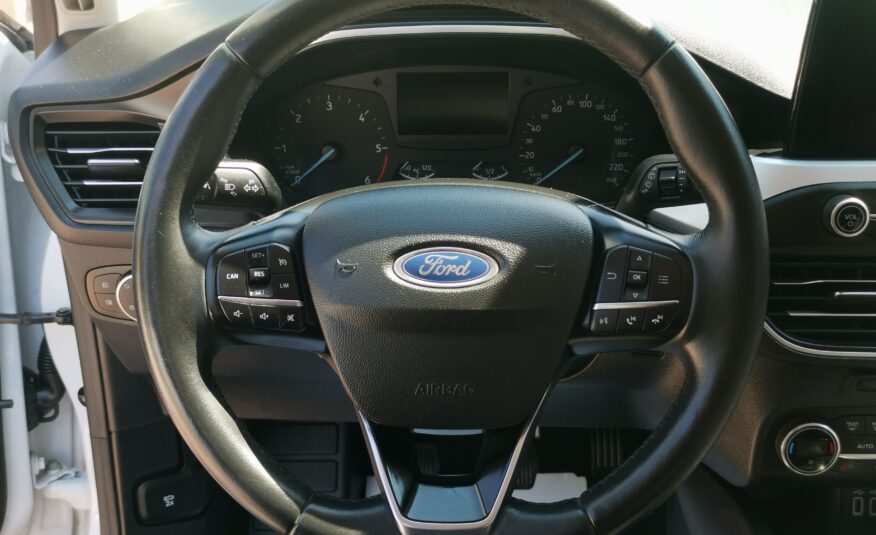 FORD FOCUS 1.5 EcoBlue Business MO.-i. 1. Tulaj. Szervizkönyv! ÁFÁs! TEMPOMAT. KAMERA. ÜLÉSFŰTÉS