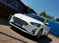 FORD FOCUS 1.5 EcoBlue Business MO.-i. 1. Tulaj. Szervizkönyv! ÁFÁs! TEMPOMAT. KAMERA. ÜLÉSFŰTÉS