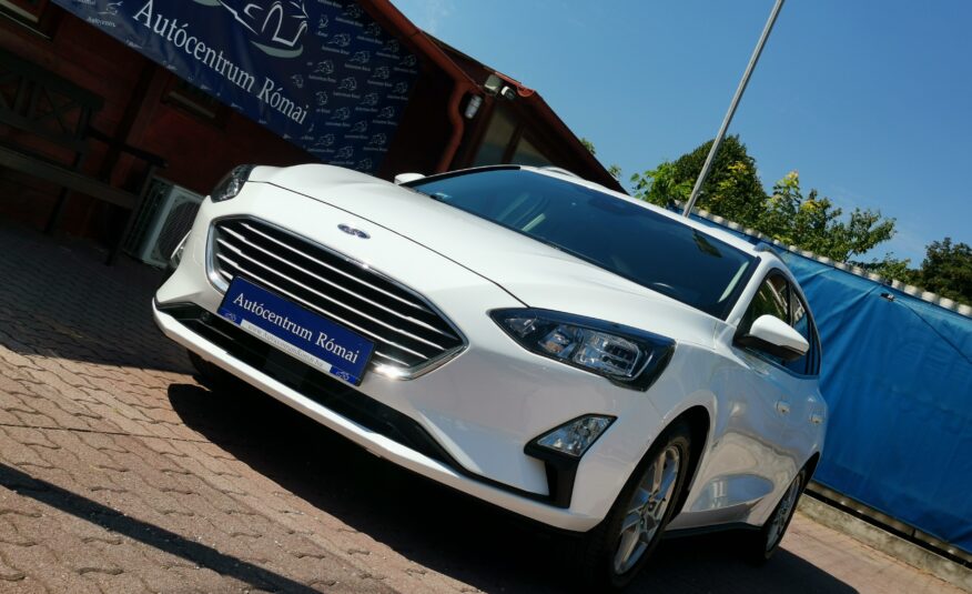 FORD FOCUS 1.5 EcoBlue Business MO.-i. 1. Tulaj. Szervizkönyv! ÁFÁs! TEMPOMAT. KAMERA. ÜLÉSFŰTÉS