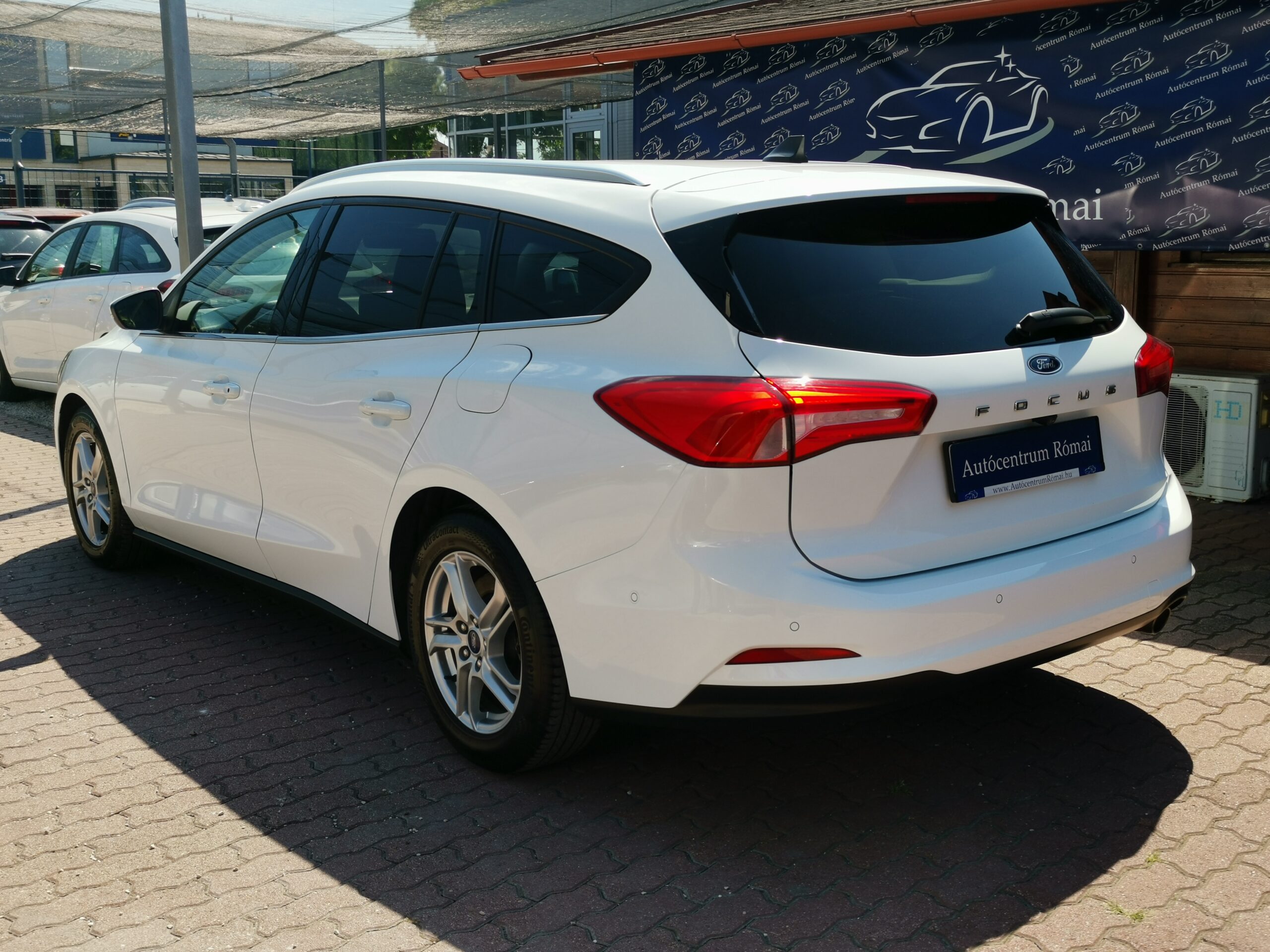 FORD FOCUS 1.5 EcoBlue Business MO.-i. 1. Tulaj. Szervizkönyv! ÁFÁs! TEMPOMAT. KAMERA. ÜLÉSFŰTÉS