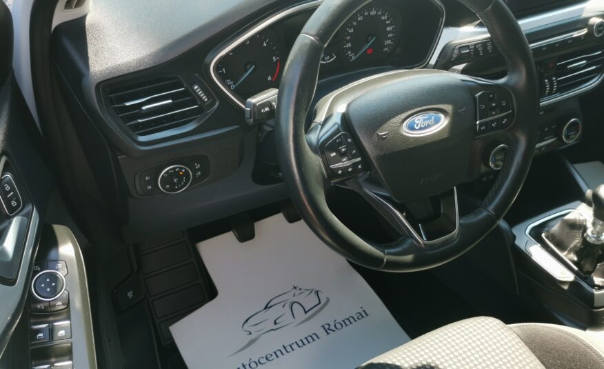 FORD FOCUS 1.5 EcoBlue Business MO.-i. 1. Tulaj. Szervizkönyv! ÁFÁs! TEMPOMAT. KAMERA. ÜLÉSFŰTÉS