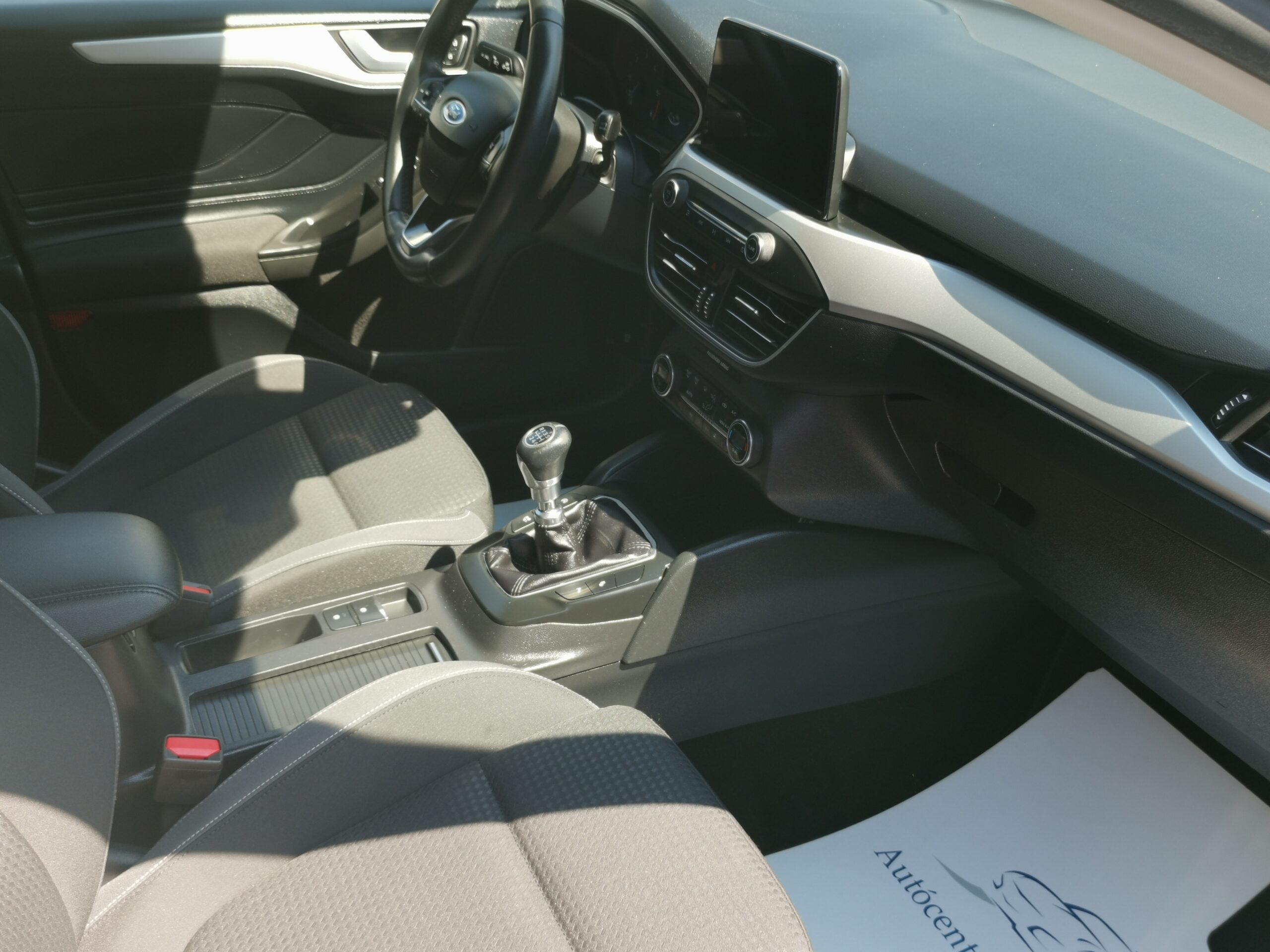 FORD FOCUS 1.5 EcoBlue Business MO.-i. 1. Tulaj. Szervizkönyv! ÁFÁs! TEMPOMAT. KAMERA. ÜLÉSFŰTÉS