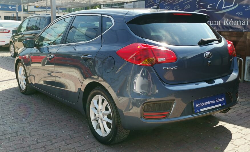 KIA CEE'D 1.6 GDI UEFA 109.000km! 2. Tulaj. DIGIT KLÍMA. NAVIGÁCIÓ. KAMERA. TEMPOMAT
