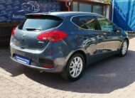 KIA CEE'D 1.6 GDI UEFA 109.000km! 2. Tulaj. DIGIT KLÍMA. NAVIGÁCIÓ. KAMERA. TEMPOMAT