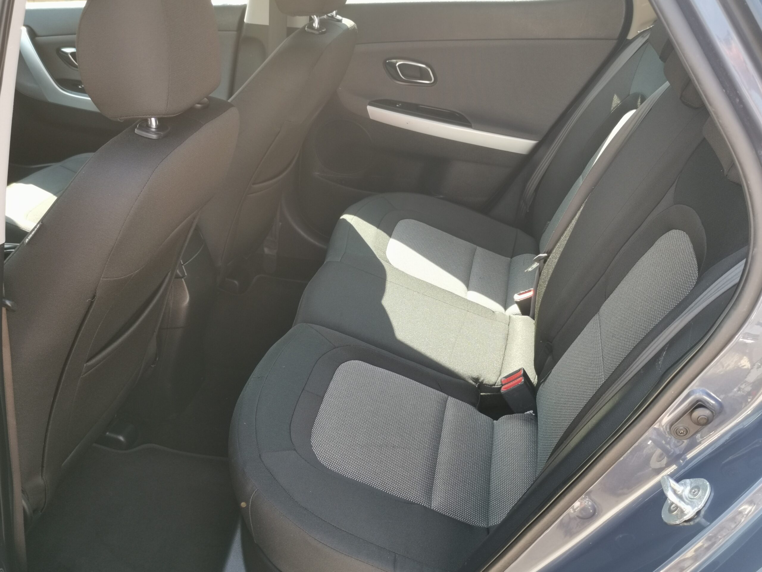 KIA CEE'D 1.6 GDI UEFA 109.000km! 2. Tulaj. DIGIT KLÍMA. NAVIGÁCIÓ. KAMERA. TEMPOMAT