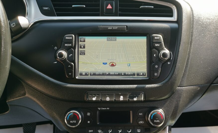 KIA CEE'D 1.6 GDI UEFA 109.000km! 2. Tulaj. DIGIT KLÍMA. NAVIGÁCIÓ. KAMERA. TEMPOMAT
