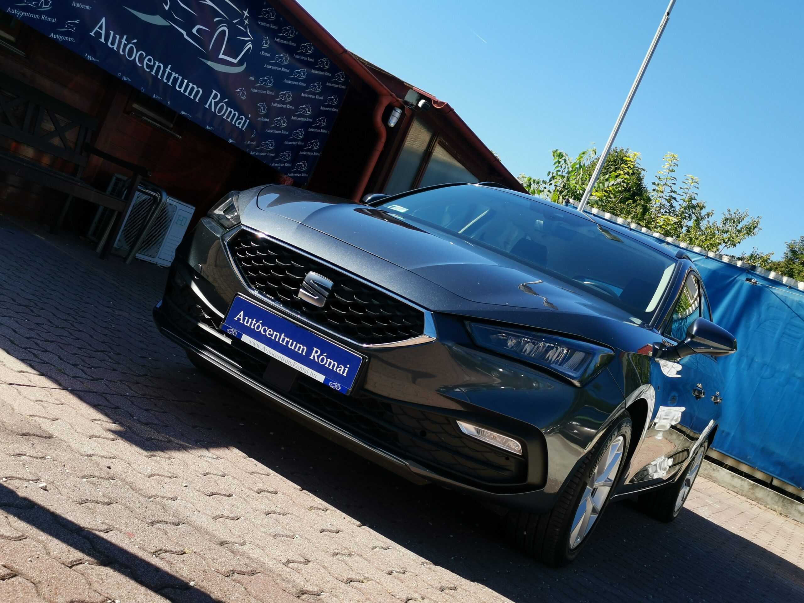 SEAT LEON ST 2.0 TDI Style MO.-i. 1. Tulaj. Szervizkönyv! ÁFÁ-s! TEMPOMAT. PARKRADAR. LED. ALUFELNI