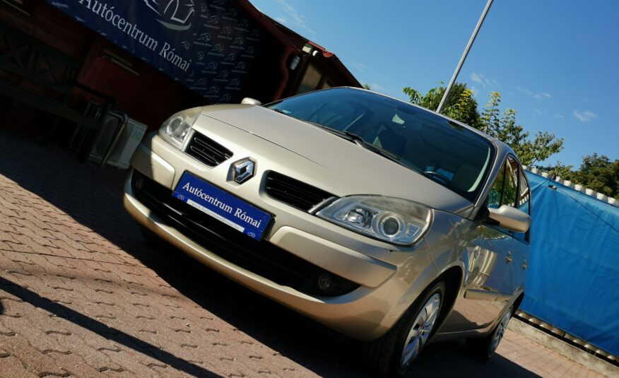 RENAULT SCENIC Scénic 1.5 dCi Kaleido MO.-i. 2. Tulaj. DIGIT KLÍMA. TEMPOMAT. PANORÁMA TETŐ