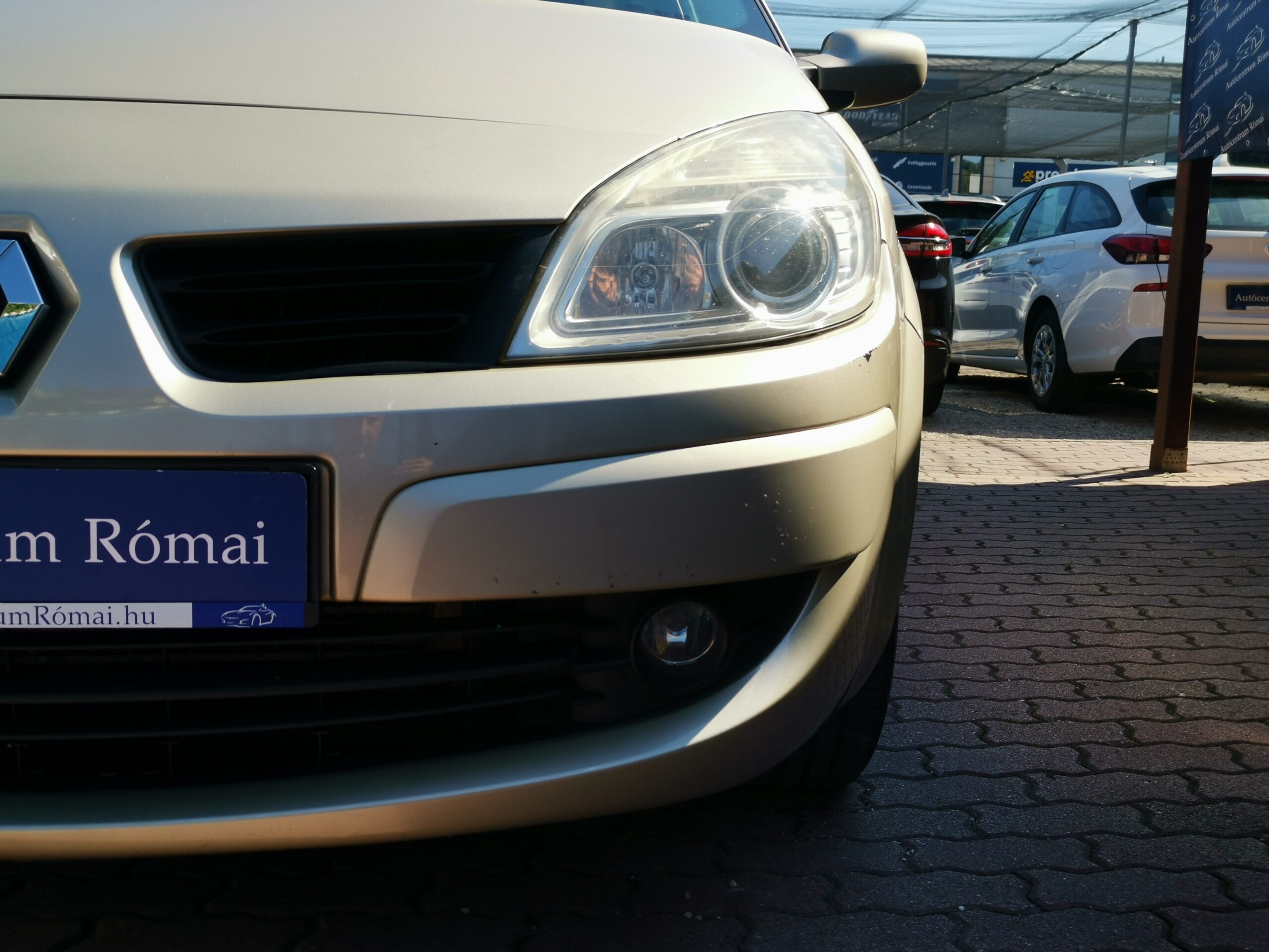 RENAULT SCENIC Scénic 1.5 dCi Kaleido MO.-i. 2. Tulaj. DIGIT KLÍMA. TEMPOMAT. PANORÁMA TETŐ