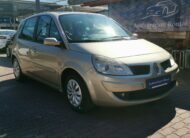 RENAULT SCENIC Scénic 1.5 dCi Kaleido MO.-i. 2. Tulaj. DIGIT KLÍMA. TEMPOMAT. PANORÁMA TETŐ