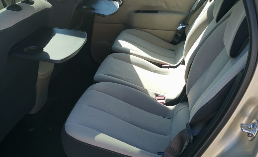 RENAULT SCENIC Scénic 1.5 dCi Kaleido MO.-i. 2. Tulaj. DIGIT KLÍMA. TEMPOMAT. PANORÁMA TETŐ