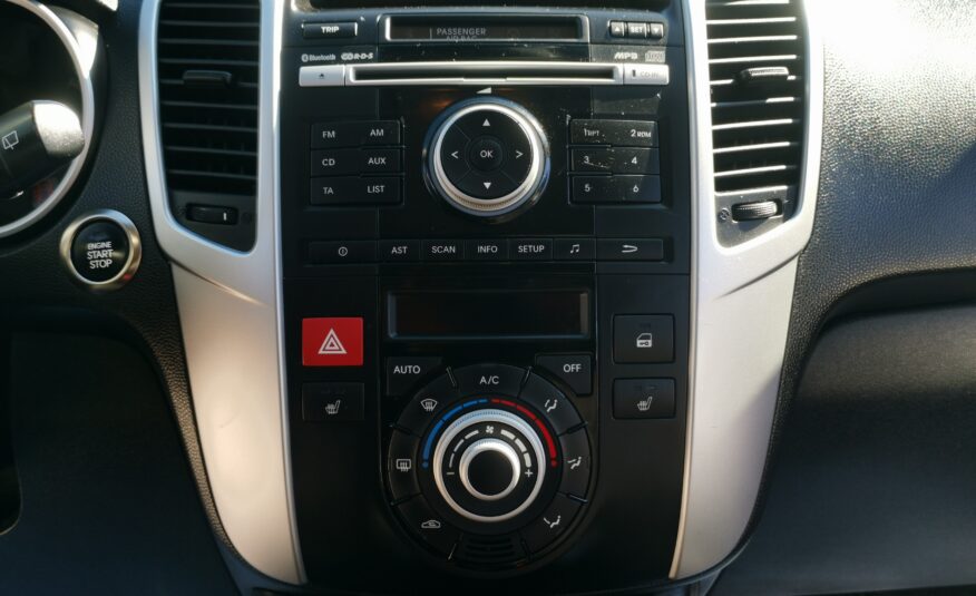 KIA VENGA 1.6 EX 98.000km! 1. Tulaj. Szervizkönyv! DIGIT KLÍMA. PARKRADAR. VONÓHOROG