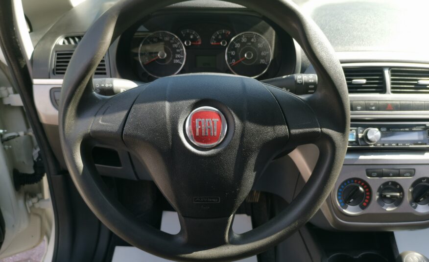 FIAT PUNTO 1.3 Van Multijet MO.-i. 2. Tulaj. Szervizkönyv! KLÍMA. ELEKTROMOS ABLAK