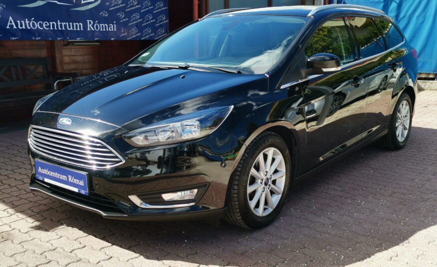 FORD FOCUS 1.5 TDCI Titanium MO.-i. 1. Tulaj. Szervizkönyv! NAVIGÁCIÓ. TEMPOMAT. PARKRADAR. ÜLÉSFŰTÉS