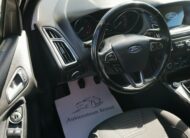 FORD FOCUS 1.5 TDCI Titanium MO.-i. 1. Tulaj. Szervizkönyv! NAVIGÁCIÓ. TEMPOMAT. PARKRADAR. ÜLÉSFŰTÉS
