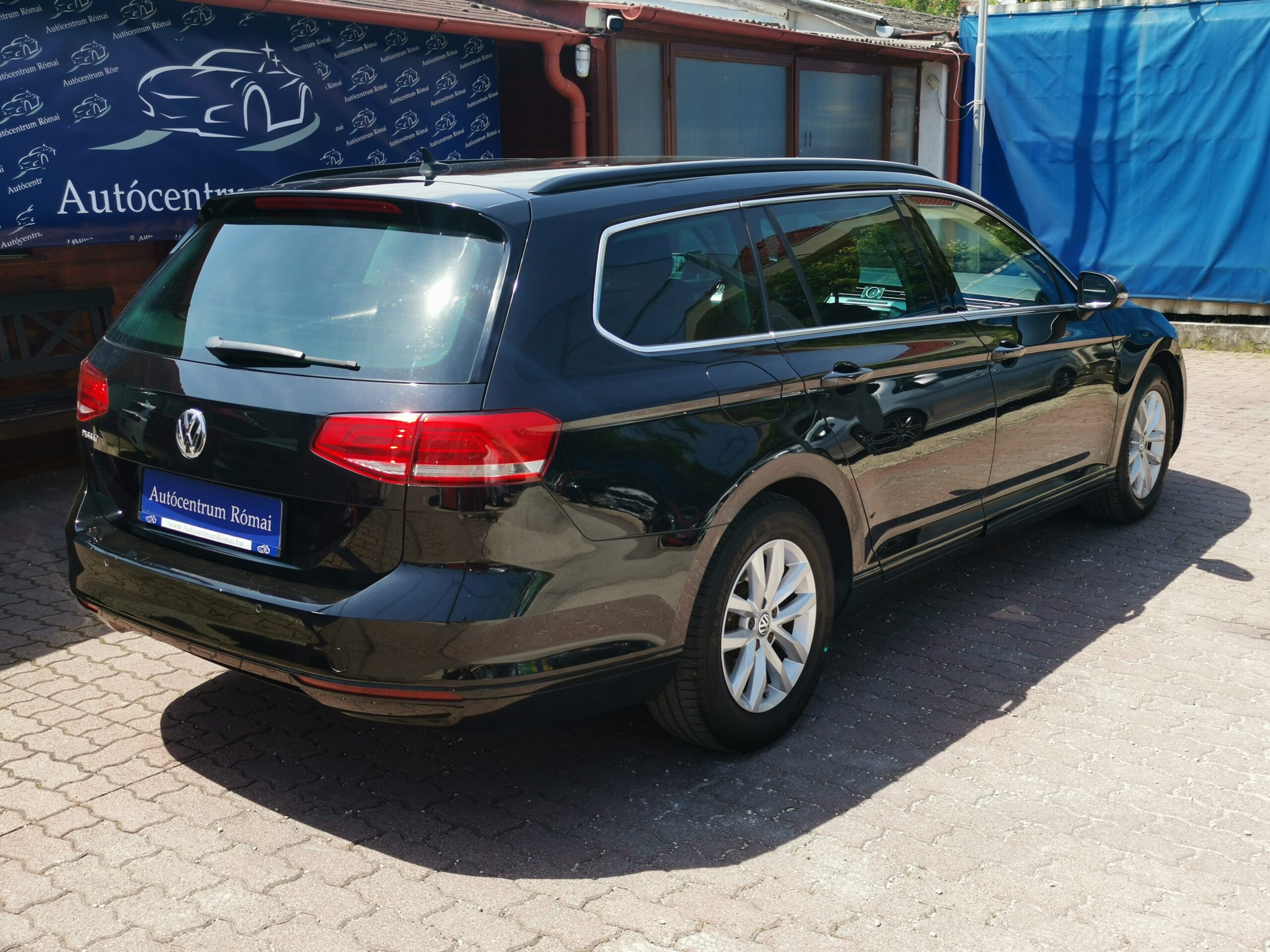 VOLKSWAGEN PASSAT VIII Variant 2.0 TDI BMT Comfortline TEMPOMAT. NAVIGÁCIÓ. ÜLÉSFŰTÉS. PARKRADAR