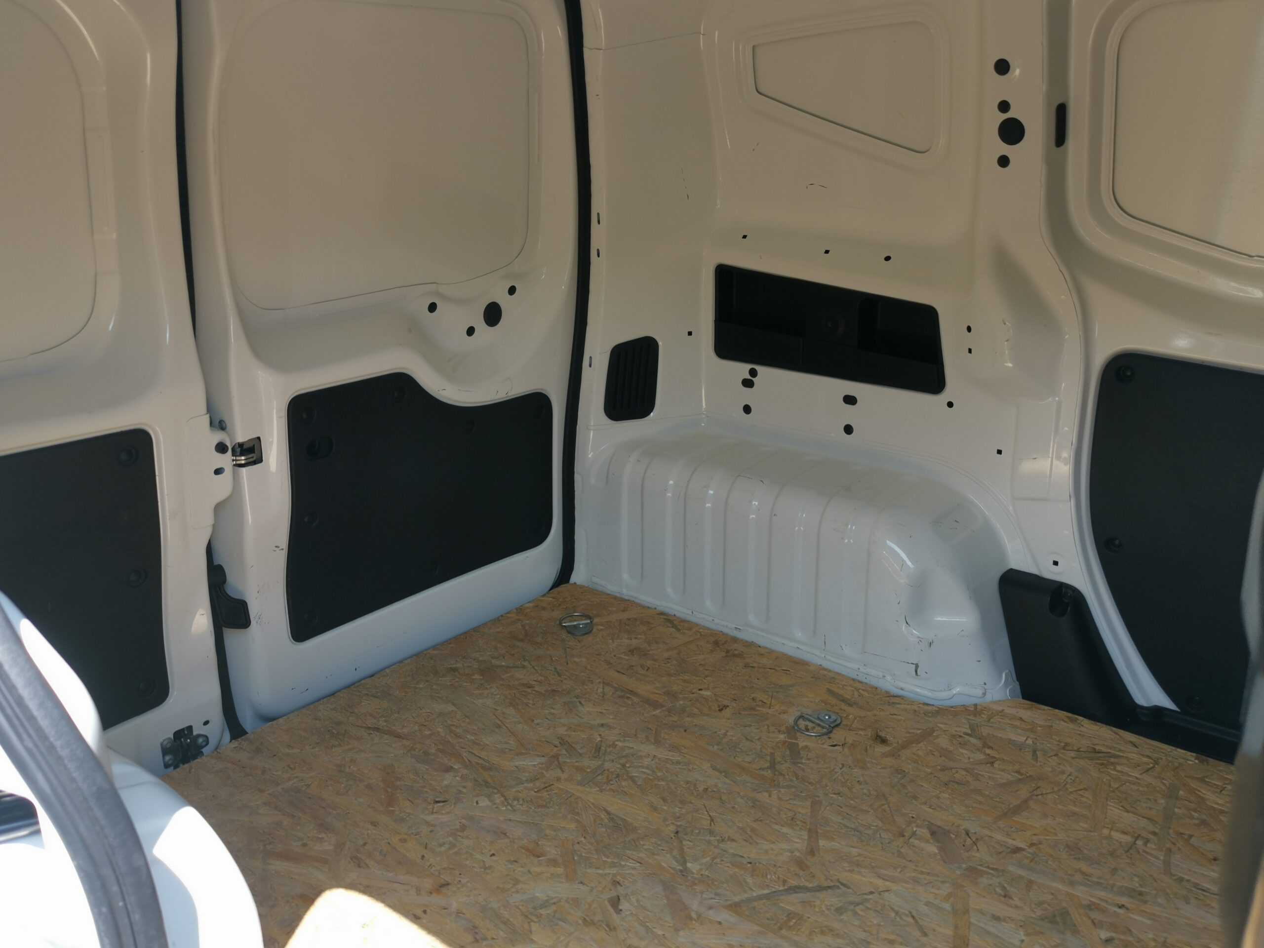 FIAT FIORINO 1.3 Mjet E6 35.000km! 1. Tulaj. KLÍMA. ELEKTROMOS ABLAK. TEMPOMAT. KÖDLÁMPA