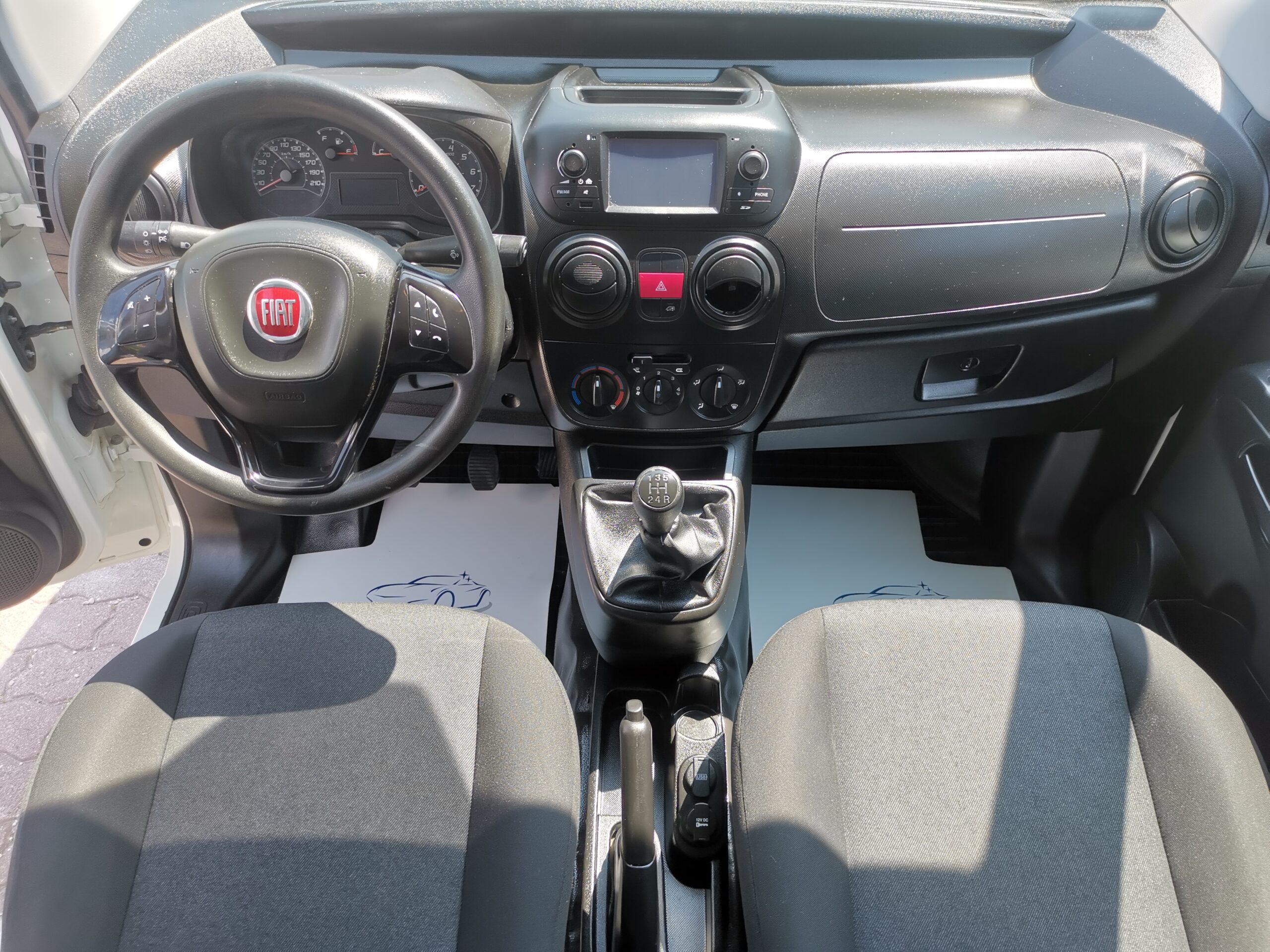 FIAT FIORINO 1.3 Mjet E6 35.000km! 1. Tulaj. KLÍMA. ELEKTROMOS ABLAK. TEMPOMAT. KÖDLÁMPA