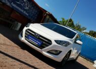 HYUNDAI I30 1.4 MPi Life Passion 98.000km! 2. Tulaj. TEMPOMAT. PARKRADAR. ÜLÉSFŰTÉS. ALUFELNI