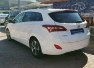 HYUNDAI I30 1.4 MPi Life Passion 98.000km! 2. Tulaj. TEMPOMAT. PARKRADAR. ÜLÉSFŰTÉS. ALUFELNI