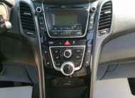 HYUNDAI I30 1.4 MPi Life Passion 98.000km! 2. Tulaj. TEMPOMAT. PARKRADAR. ÜLÉSFŰTÉS. ALUFELNI