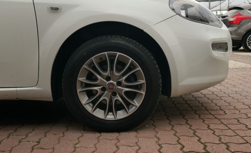 FIAT PUNTO 1.2 Pop Szervizkönyv! KLÍMA. ALUFELNI. ELEKTROMOS ABLAK