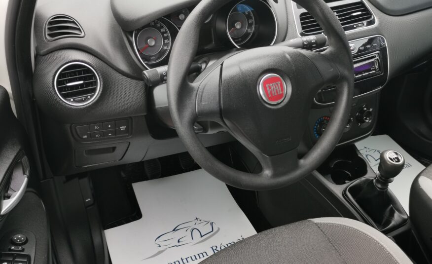 FIAT PUNTO 1.2 Pop Szervizkönyv! KLÍMA. ALUFELNI. ELEKTROMOS ABLAK