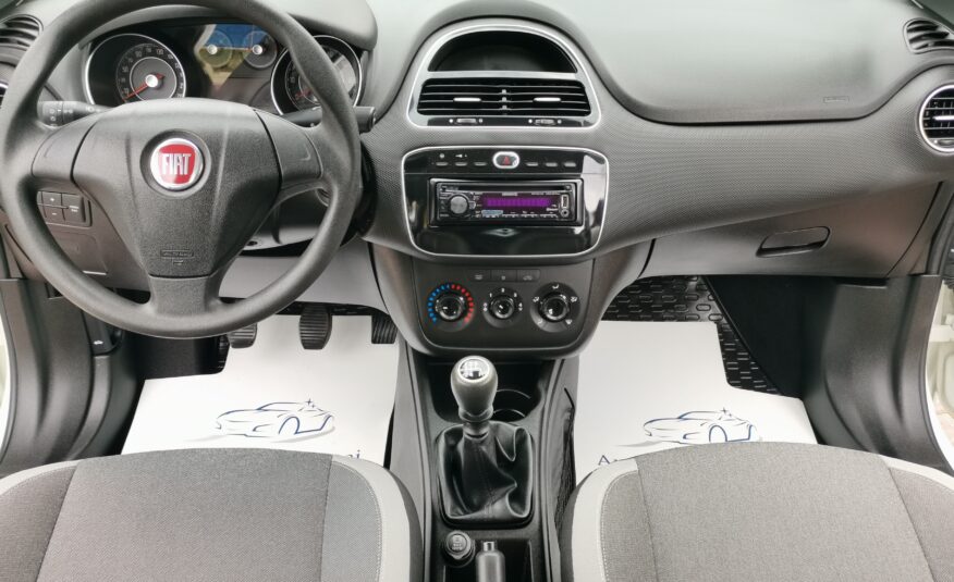FIAT PUNTO 1.2 Pop Szervizkönyv! KLÍMA. ALUFELNI. ELEKTROMOS ABLAK