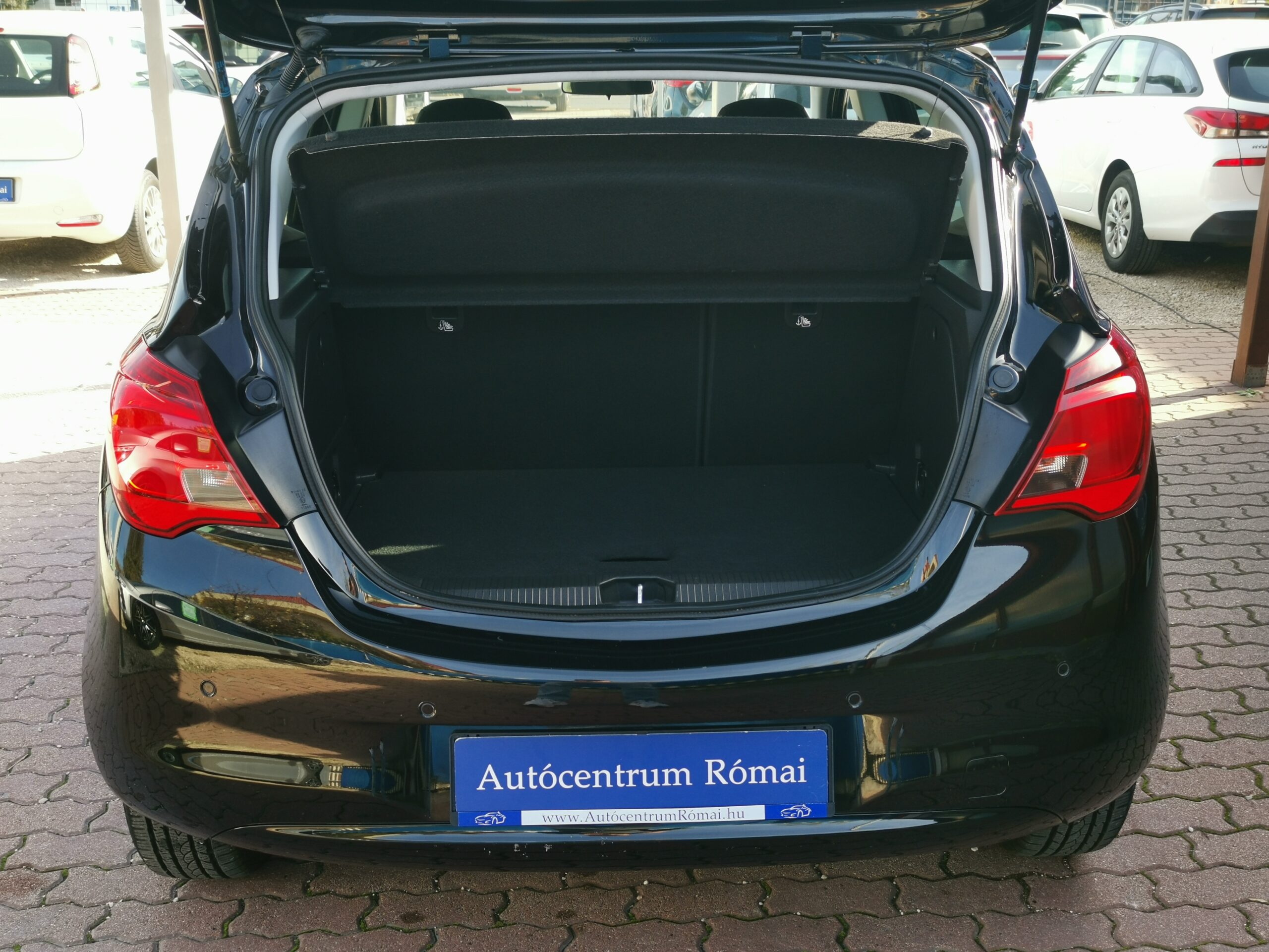 OPEL CORSA E 1.4 Selection 90.000km! TEMPOMAT. PARKRADAR. ÜLÉSFŰTÉS. ALUFELNI