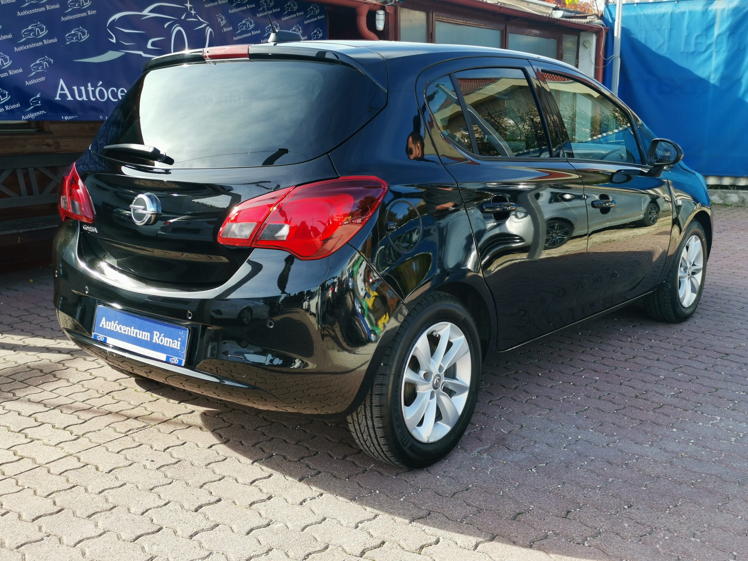 OPEL CORSA E 1.4 Selection 90.000km! TEMPOMAT. PARKRADAR. ÜLÉSFŰTÉS. ALUFELNI