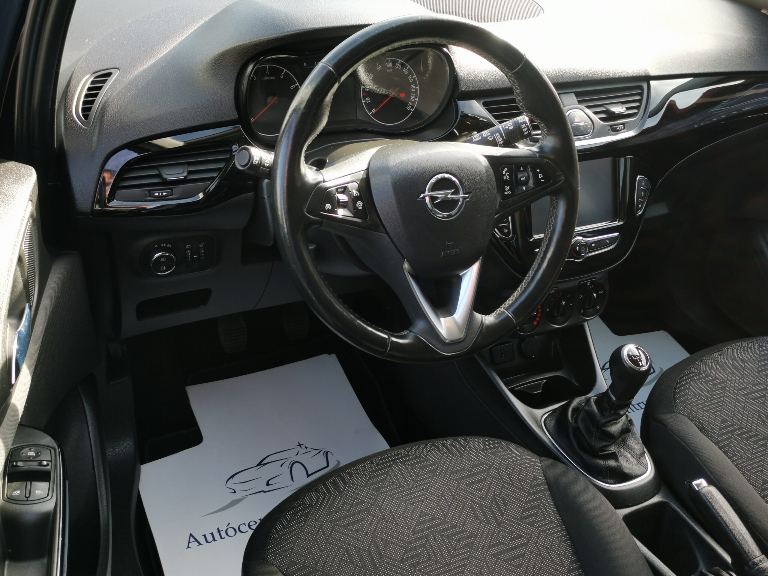 OPEL CORSA E 1.4 Selection 90.000km! TEMPOMAT. PARKRADAR. ÜLÉSFŰTÉS. ALUFELNI