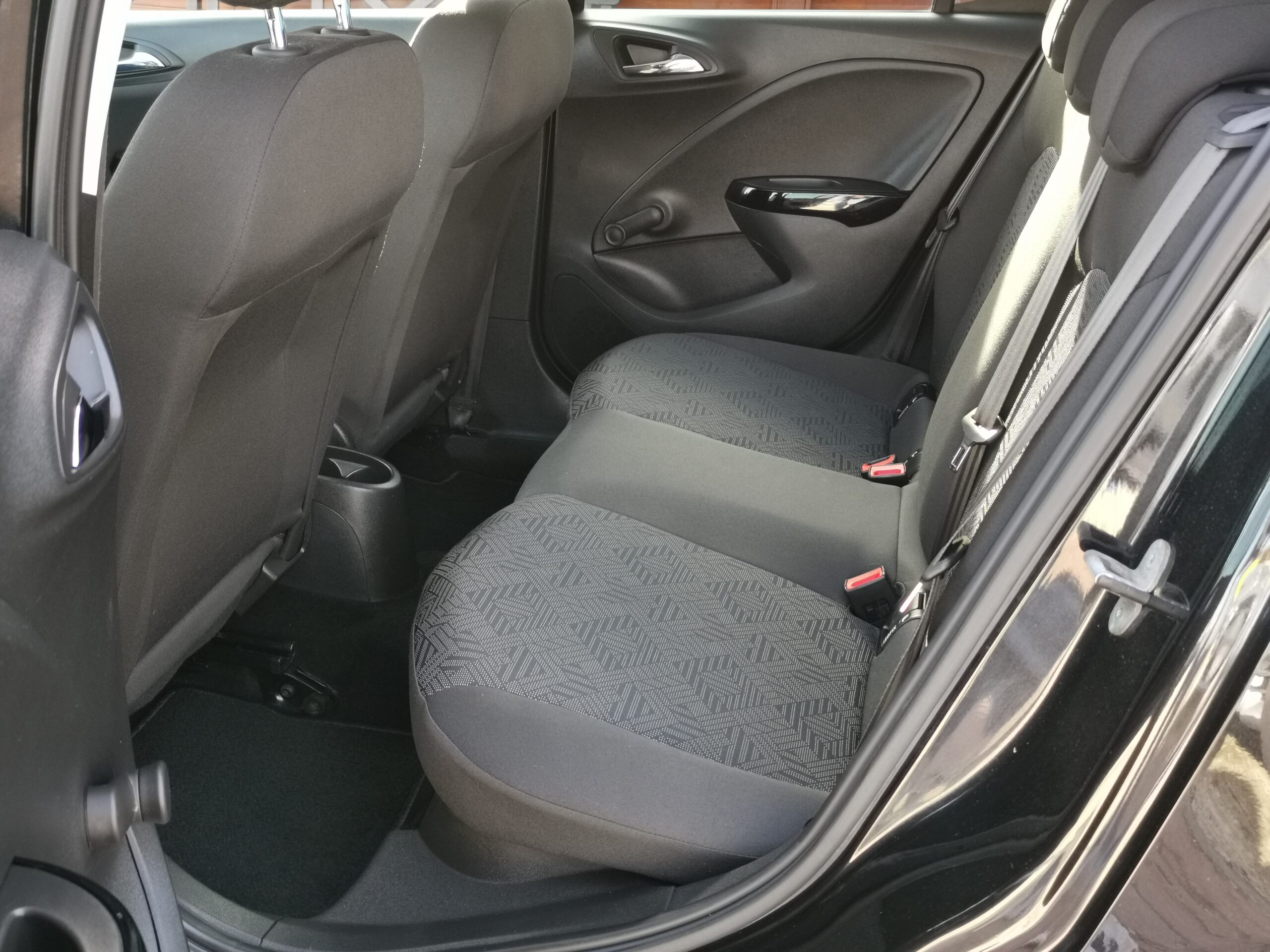 OPEL CORSA E 1.4 Selection 90.000km! TEMPOMAT. PARKRADAR. ÜLÉSFŰTÉS. ALUFELNI