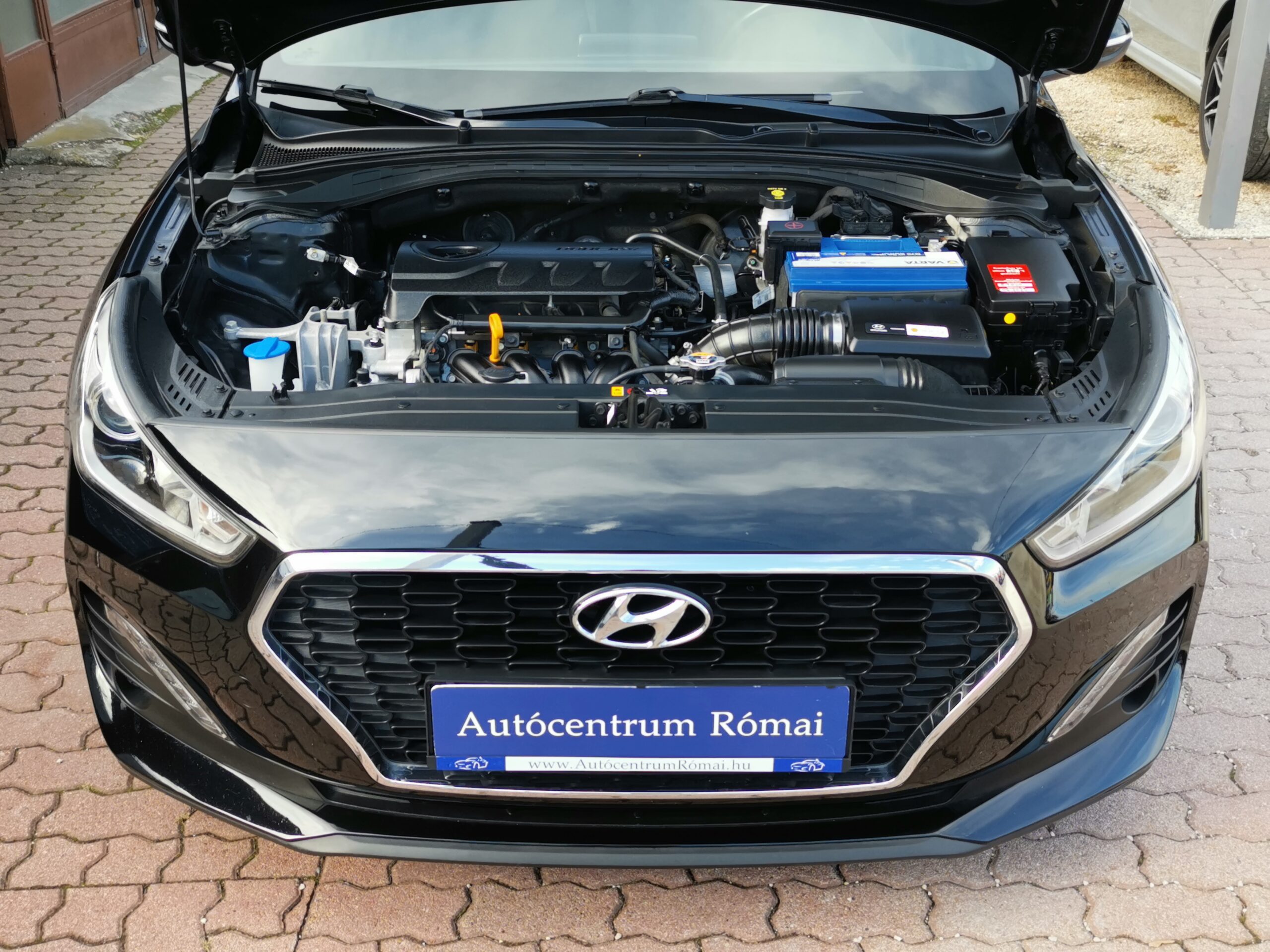 HYUNDAI I30 1.4 MPi GO! 100.000 KM. 2. Tulaj. TEMPOMAT. KAMERA. ÜLÉSFŰTÉS. ALUFELNI