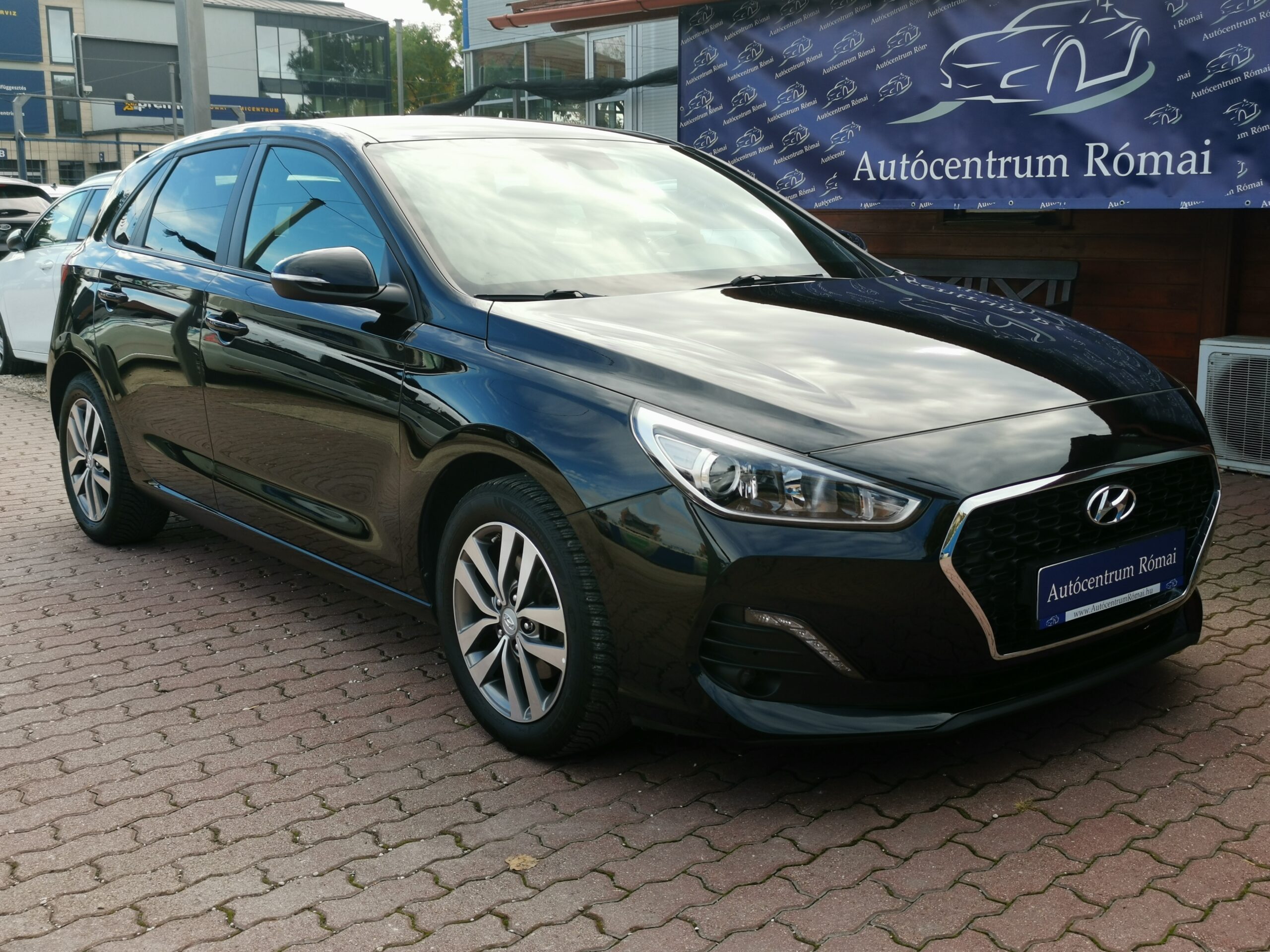 HYUNDAI I30 1.4 MPi GO! 100.000 KM. 2. Tulaj. TEMPOMAT. KAMERA. ÜLÉSFŰTÉS. ALUFELNI