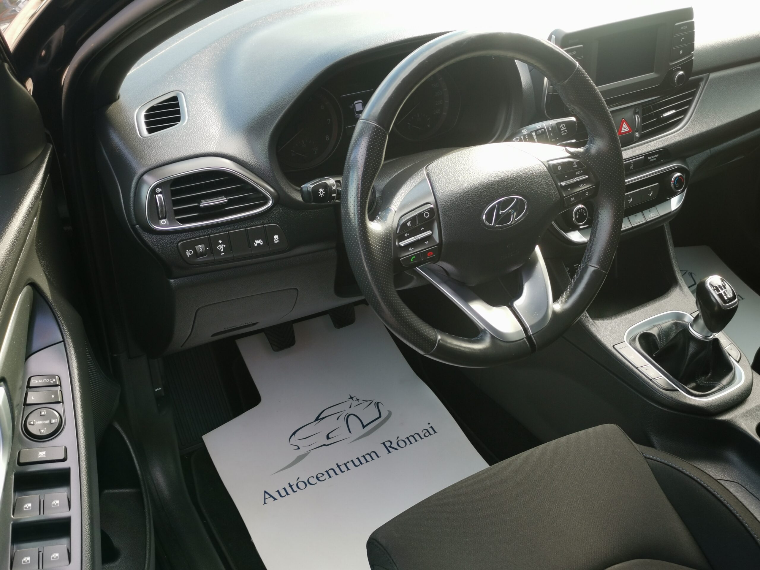 HYUNDAI I30 1.4 MPi GO! 100.000 KM. 2. Tulaj. TEMPOMAT. KAMERA. ÜLÉSFŰTÉS. ALUFELNI