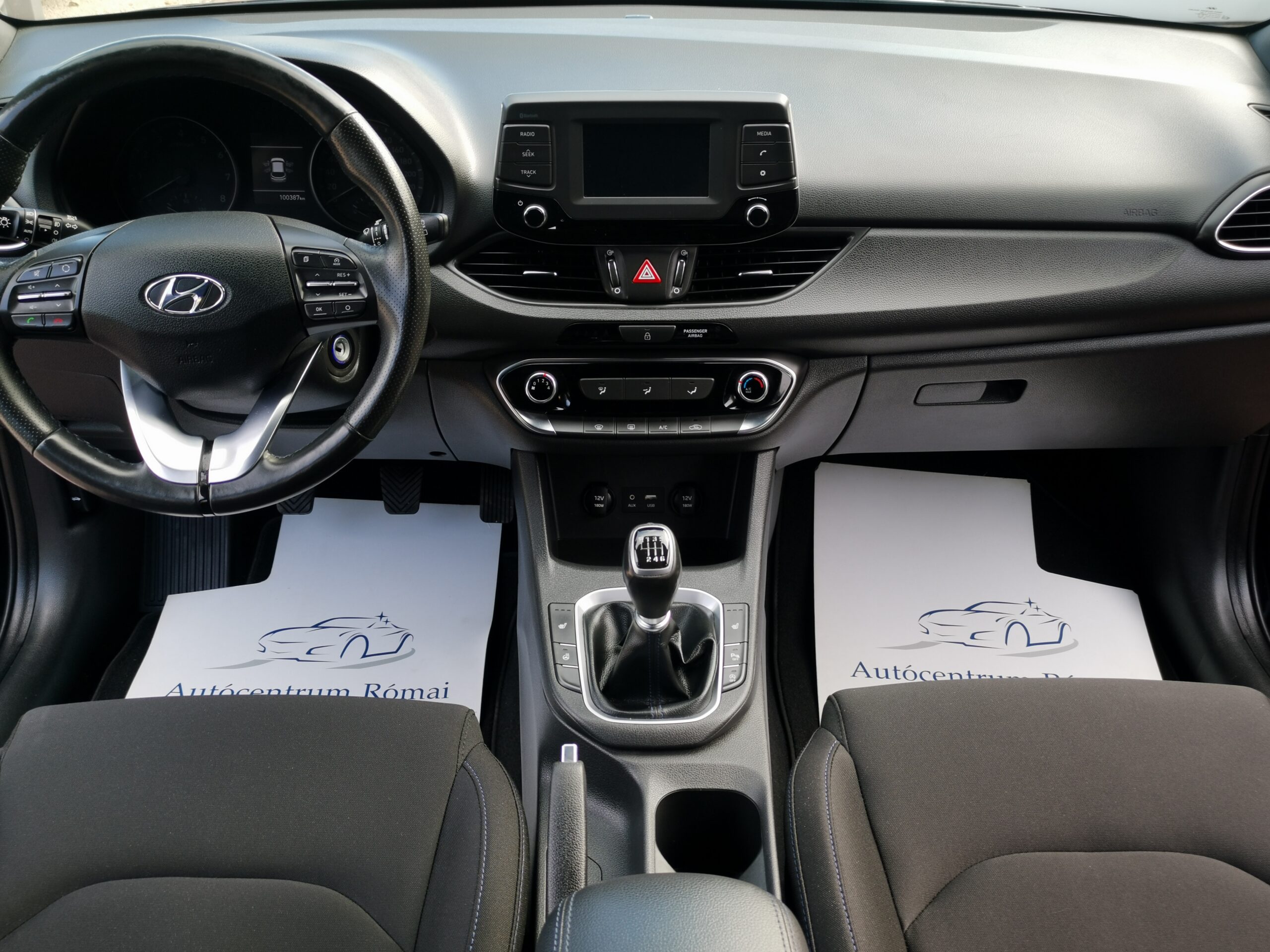 HYUNDAI I30 1.4 MPi GO! 100.000 KM. 2. Tulaj. TEMPOMAT. KAMERA. ÜLÉSFŰTÉS. ALUFELNI